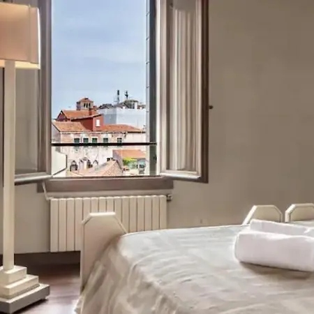 Apartman En San Polo Velence